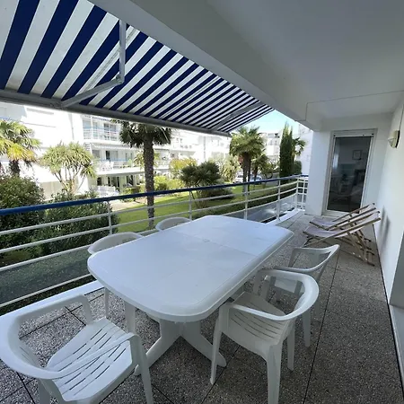 T3 Avec Terrasse Et Garage En Plein Centre De Royan, Proche Plages Et Marche - Fr-1-71-107 Royan